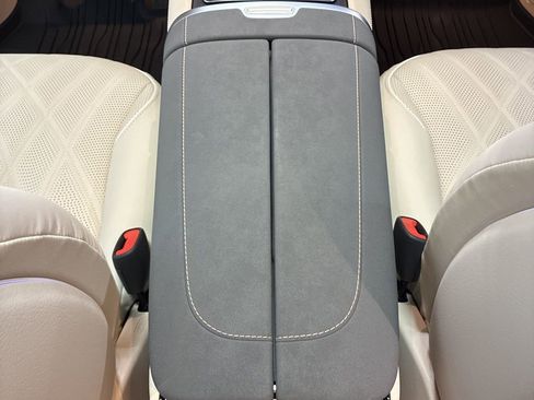 Used 2025 Mercedes-Benz EQS 450+ 4MATIC SUV image 16