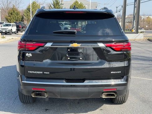 Used 2023 Chevrolet Traverse Premier image 14