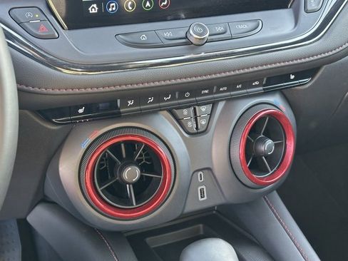 Certified 2025 Chevrolet Blazer RS image 10