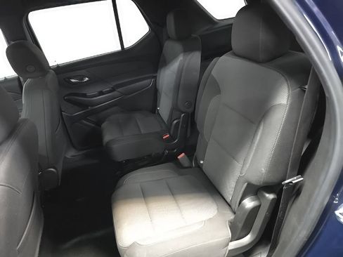 Used 2023 Chevrolet Traverse LT w/ Midnight/Sport Edition AWD/4WD image 31