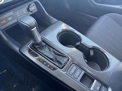 Certified 2025 Honda Civic LX image 19