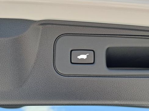Used 2023 Honda Passport Elite image 8