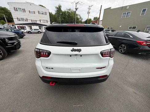 Used 2025 Jeep Compass Trailhawk AWD/4WD image 4
