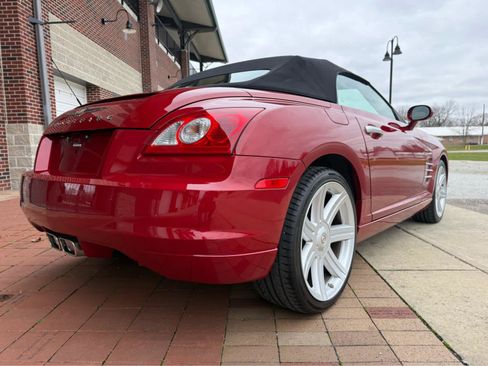 Used 2005 Chrysler Crossfire Limited RWD image 8