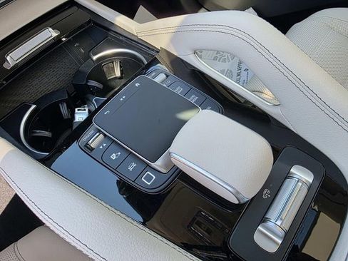 New 2026 Mercedes-Benz GLS 450 4MATIC image 29