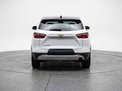 Used 2025 Chevrolet Blazer LT FWD image 7
