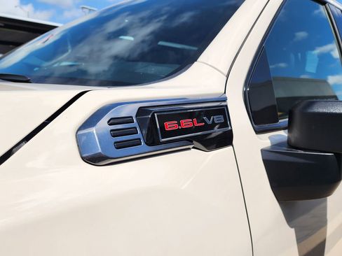 New 2026 GMC Sierra 2500 AT4 w/ AT4 Premium Plus Package AWD/4WD image 10