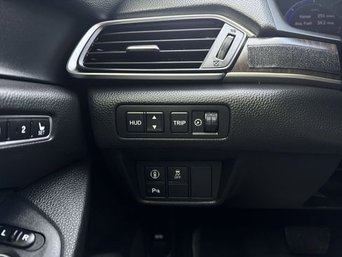 Used 2019 Honda Accord Touring image 18