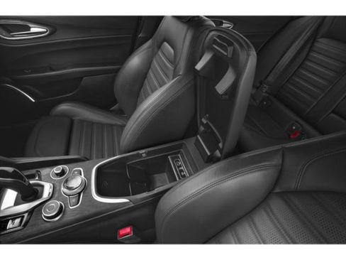 Used 2023 Alfa Romeo Giulia Ti w/ Active Assist Plus Package image 17