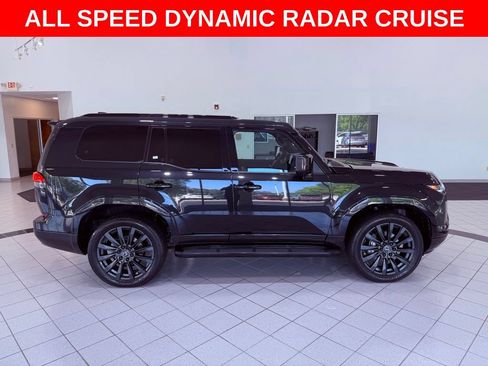Used 2024 Lexus GX 550 w/ Accessory Package (Z1) AWD/4WD image 9