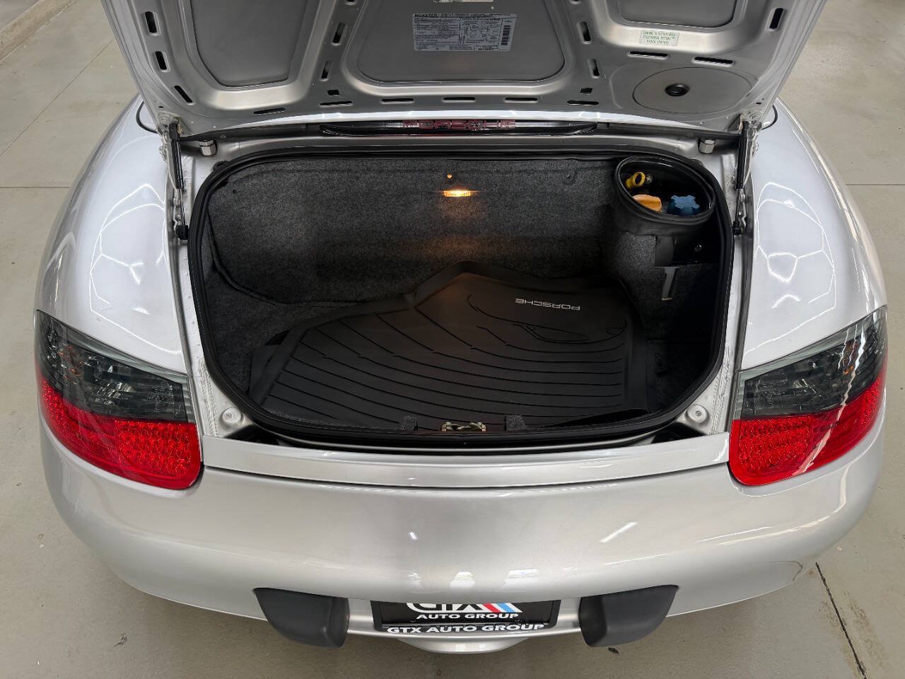 Used 1999 Porsche Boxster RWD image 9
