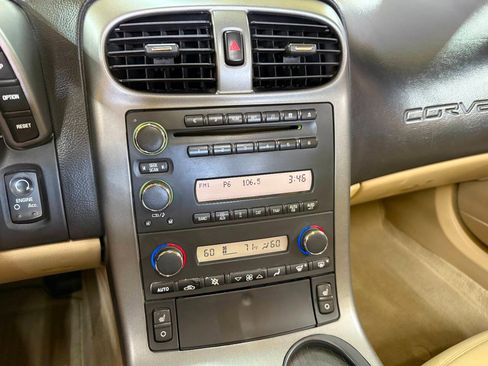 Used 2007 Chevrolet Corvette Convertible w/ Preferred Equipment Group image 48