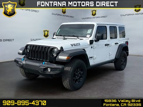 Used 2023 Jeep Wrangler Unlimited w/ 8.4" Radio Group AWD/4WD image 1