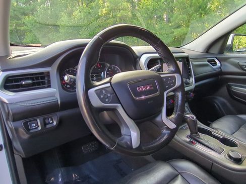 Used 2019 GMC Acadia SLT AWD/4WD image 10