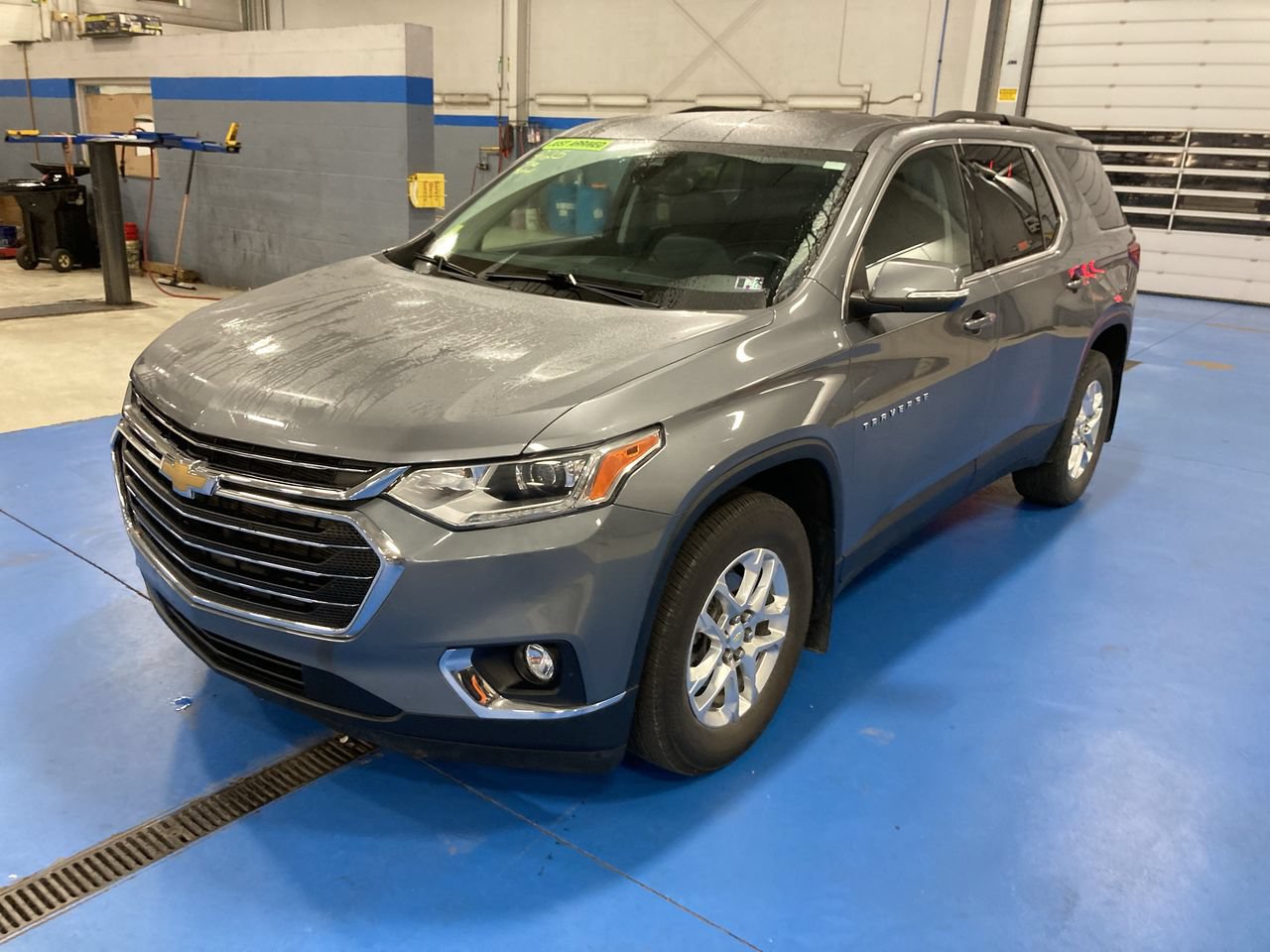 Used 2021 Chevrolet Traverse LT w/ LPO, Floor Liner Package AWD/4WD image 3