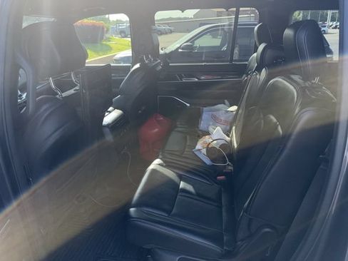 Used 2022 Jeep Wagoneer Series I w/ Convenience Group I AWD/4WD image 7