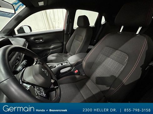 Certified 2025 Honda HR-V Sport image 28