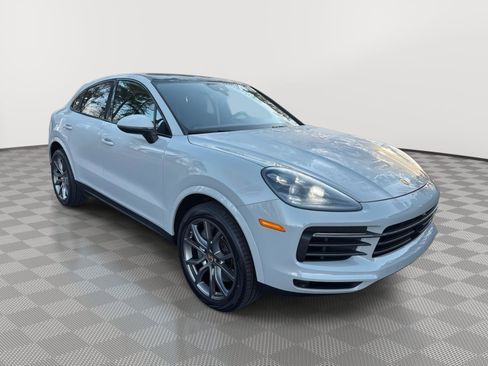 Used 2022 Porsche Cayenne S Platinum image 3