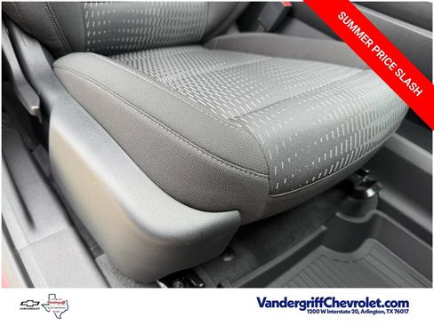 New 2027 Chevrolet Equinox LT FWD image 25