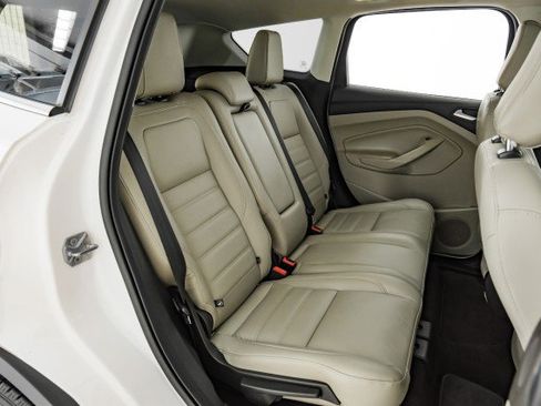 Used 2019 Ford Escape Titanium image 31