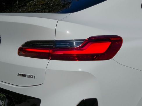 New 2025 BMW X4 xDrive30i w/ Premium Package image 7