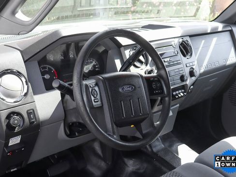 Used 2016 Ford F550 4x4 Crew Cab Super Duty image 17