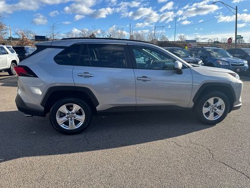 Used 2021 Toyota RAV4 XLE image 10