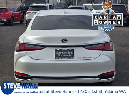 Used 2023 Lexus ES 250 w/ Premium Package image 4