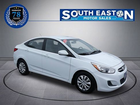 Used 2016 Hyundai Accent SE w/ Option Group 02 image 2