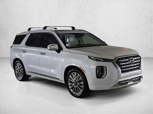 Used 2020 Hyundai Palisade Limited FWD image 3