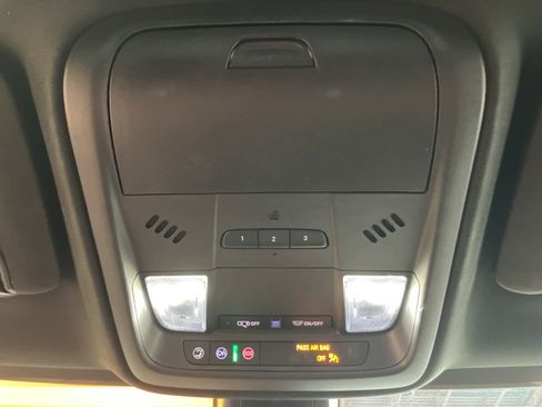 Used 2022 Cadillac XT5 Luxury image 22