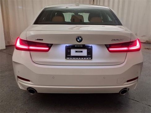 Used 2025 BMW 330i xDrive Sedan w/ Premium Package image 39