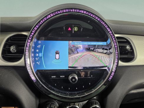 Used 2024 MINI Cooper 2-Door Hardtop image 19