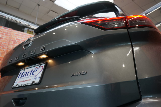 Certified 2025 Nissan Rogue SV AWD/4WD image 45
