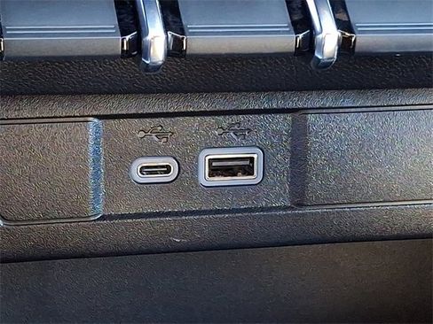 Used 2025 Chevrolet Colorado W/T w/ Advanced Trailering Package image 25