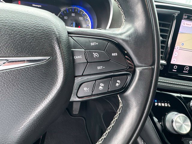 Used 2022 Chrysler Pacifica Limited w/ Uconnect Theater Family Group FWD image 29