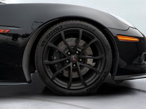 Used 2013 Chevrolet Corvette 427 w/ 1SB Preferred Equipment Group RWD image 14