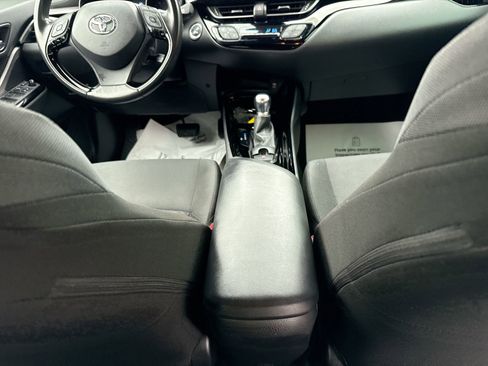 Certified 2022 Toyota C-HR Nightshade image 21