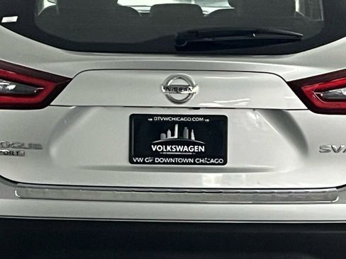 Used 2020 Nissan Rogue Sport SV image 30