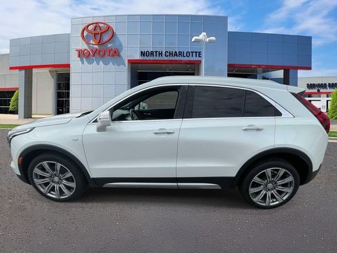 Used 2021 Cadillac XT4 Premium Luxury w/ Cold Weather Package image 7