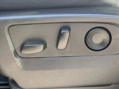 Used 2024 Chevrolet Silverado 1500 LT image 14