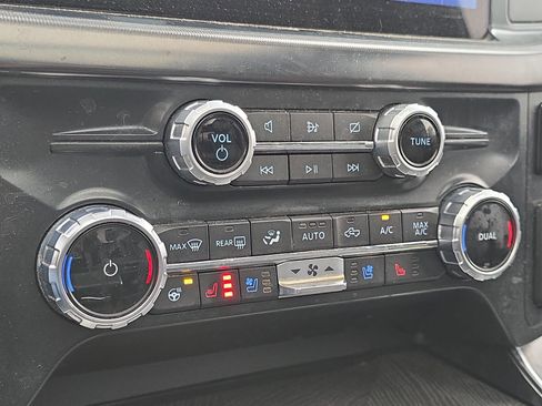 Certified 2022 Ford F150 Platinum w/ Equipment Group 701A High image 20