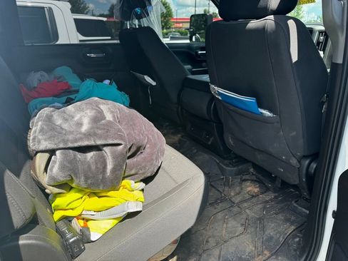 Used 2021 Chevrolet Silverado 2500 LT w/ Fleet Comfort Package AWD/4WD image 11