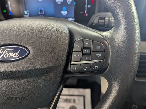 Used 2025 Ford Maverick XL w/ Equipment Group 102A AWD/4WD image 21