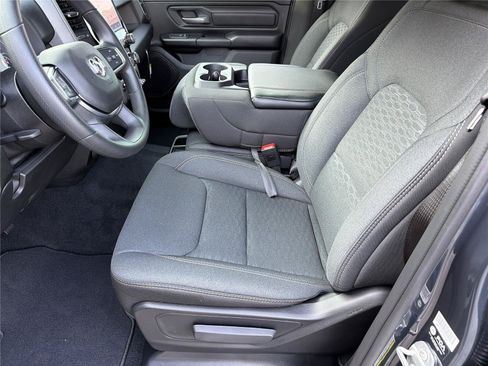 New 2026 RAM 1500 Express AWD/4WD image 7