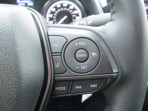 Used 2024 Toyota Camry SE FWD image 17