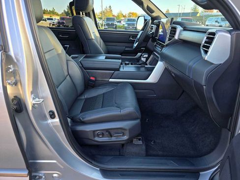 Used 2025 Toyota Sequoia Platinum AWD/4WD image 14