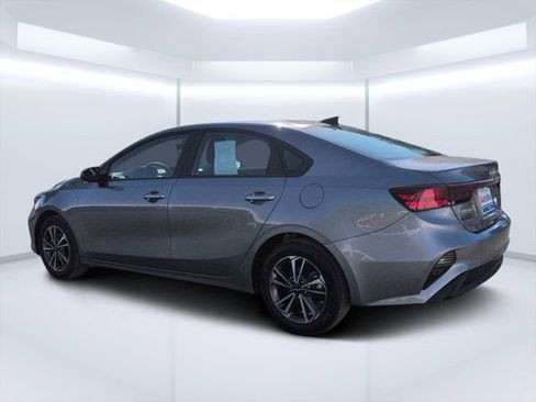 Used 2024 Kia Forte LXS FWD image 5