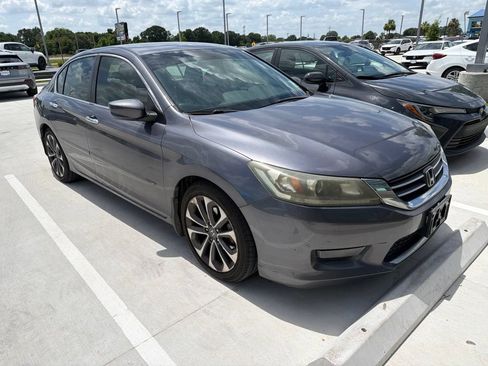 Used 2015 Honda Accord Sport image 3