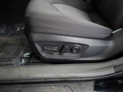 Used 2024 Toyota Camry LE w/ Convenience Package image 12